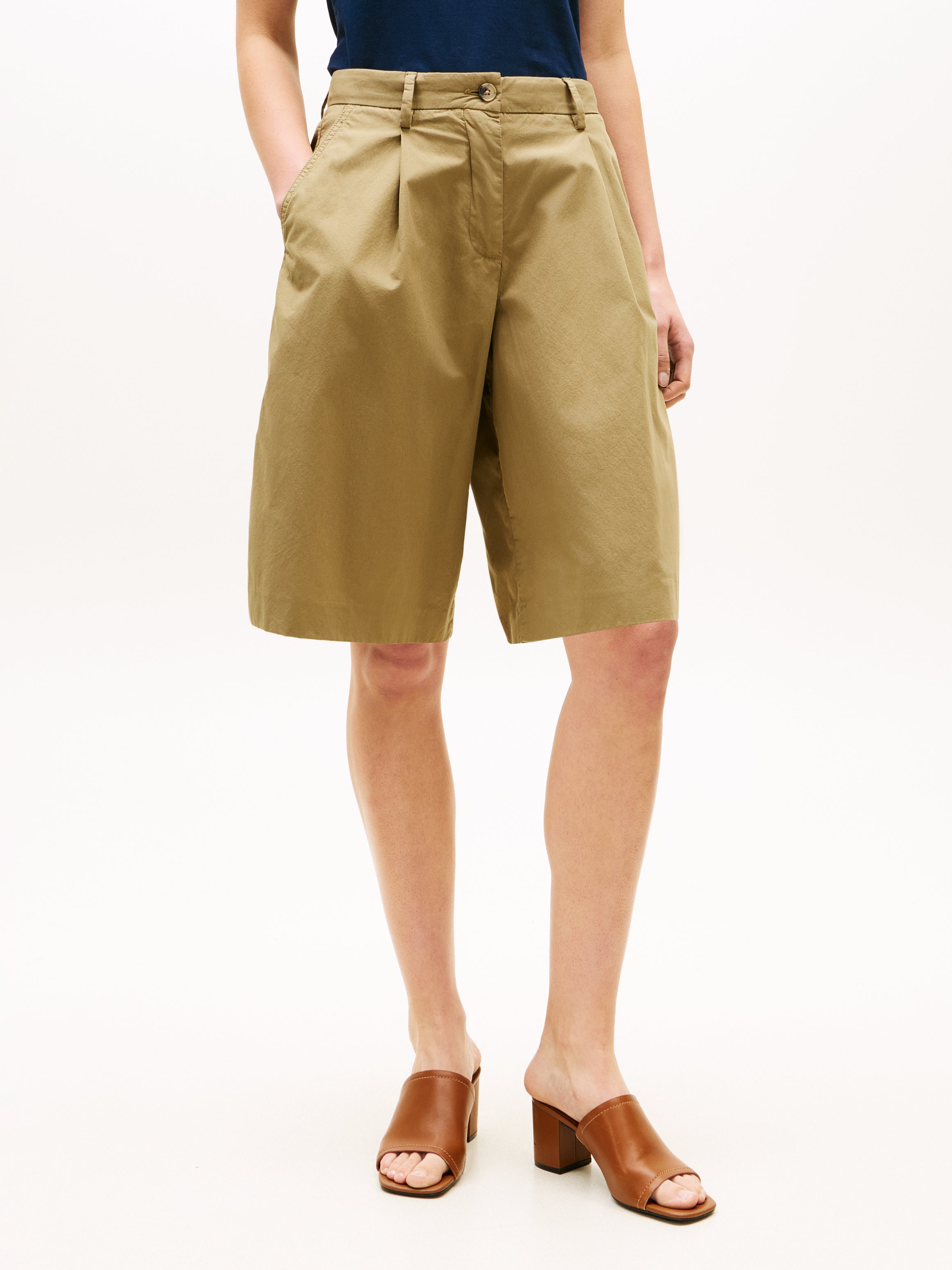 Washed Cotton Pleated Short