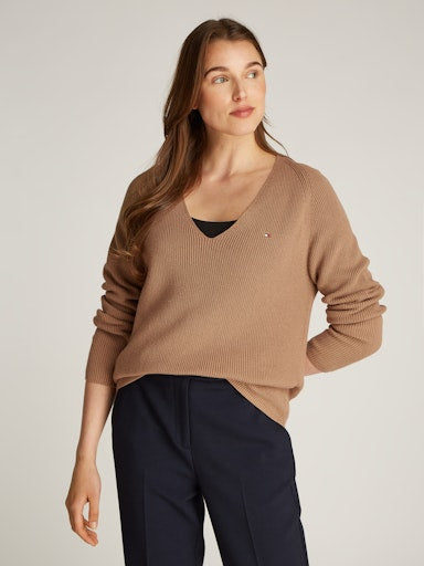 An image of the Tommy Hilfiger Cable Knit V-Neck Jumper