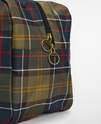 An image of the Barbour Torridon Taran Holdall