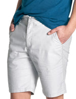 Rodd & Gunn Millwater. Original fit shorts with pockets and belt loops. These shorts are in the colour coconut.