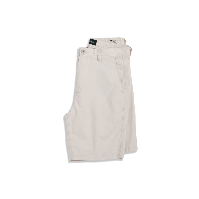 Rodd & Gunn Millwater. Original fit shorts with pockets and belt loops. These shorts are in the colour coconut.