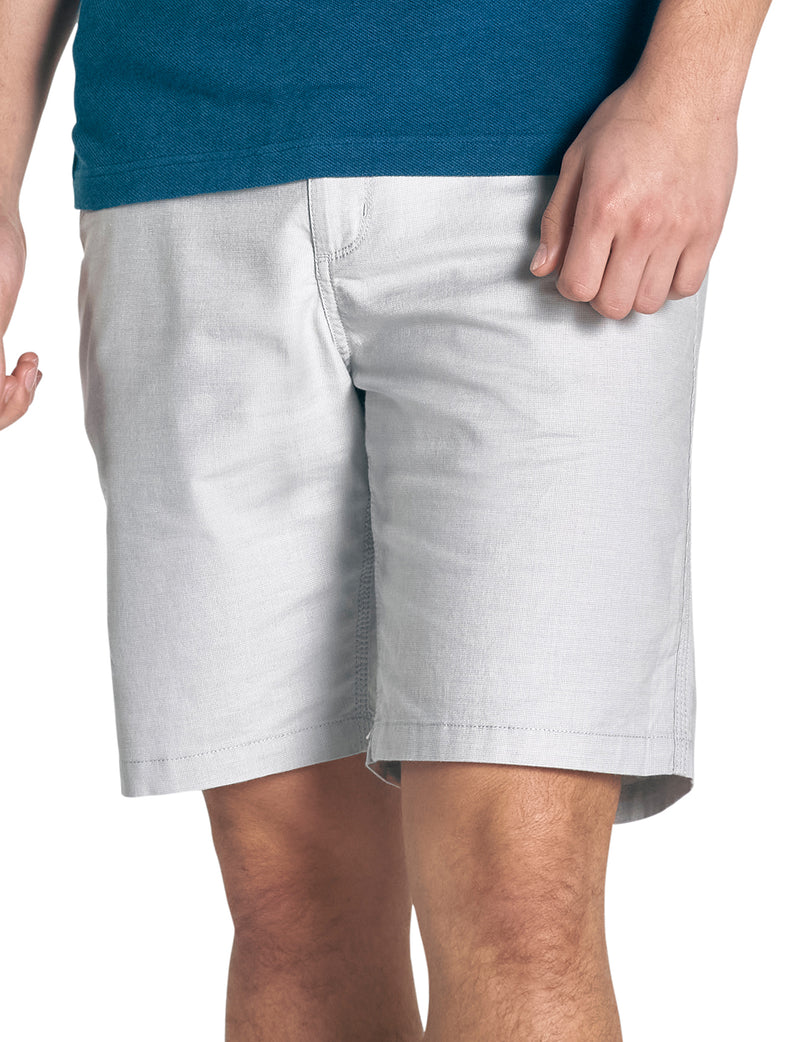 Rodd & Gunn Millwater. Original fit shorts with pockets and belt loops. These shorts are in the colour coconut.