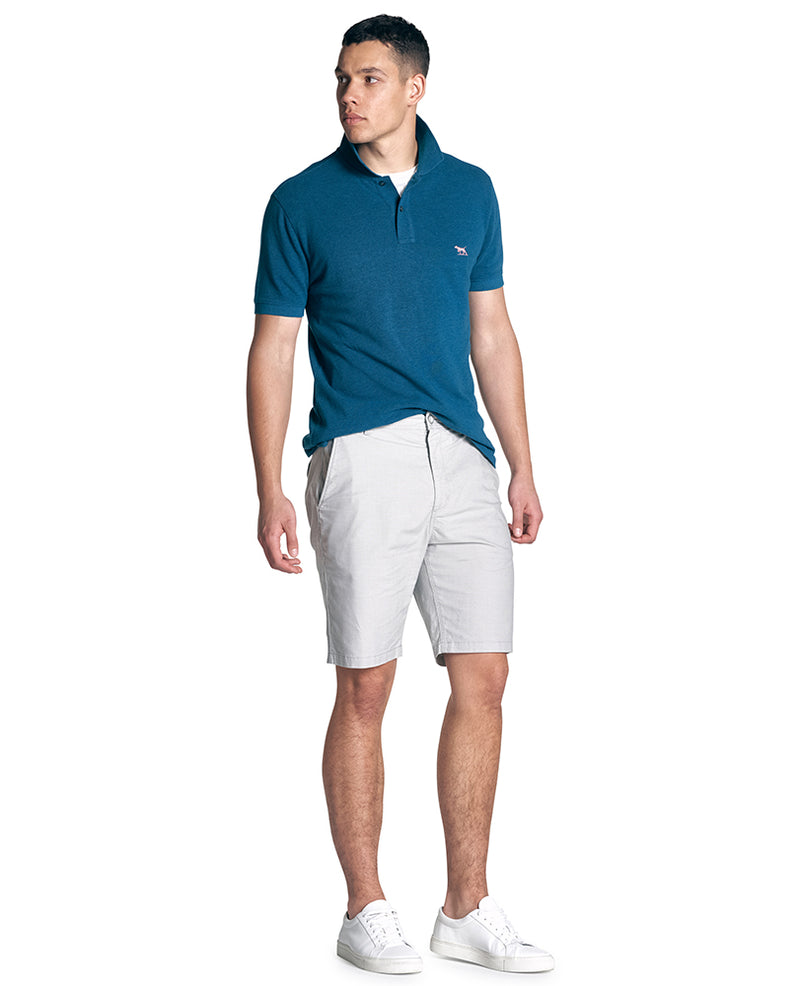 Rodd & Gunn Millwater. Original fit shorts with pockets and belt loops. These shorts are in the colour coconut.