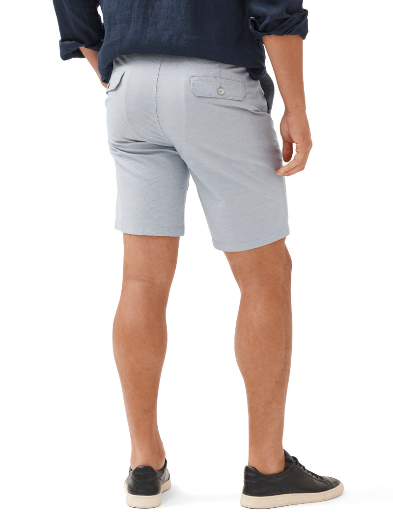 Rodd & Gunn Millwater. Original fit shorts with pockets and belt loops. These shorts are in the colour Dusk.