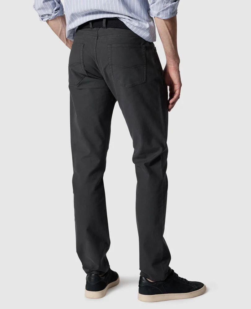 Motion 2 Straight Jean