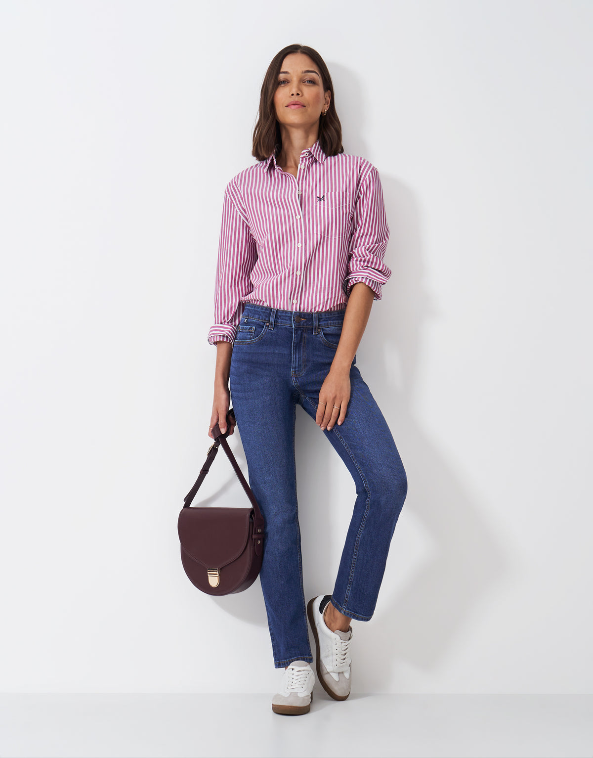 An image of the Crew Clothing Straight Fit Jeans