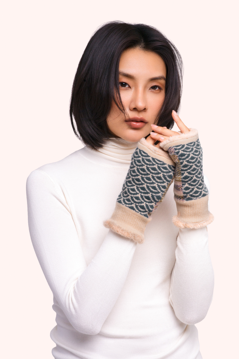 Agatha Wrist Warmers