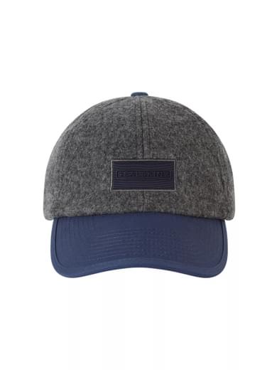 An image of the Sealskinz Wickmere Waterproof Oiled Wool Cap
