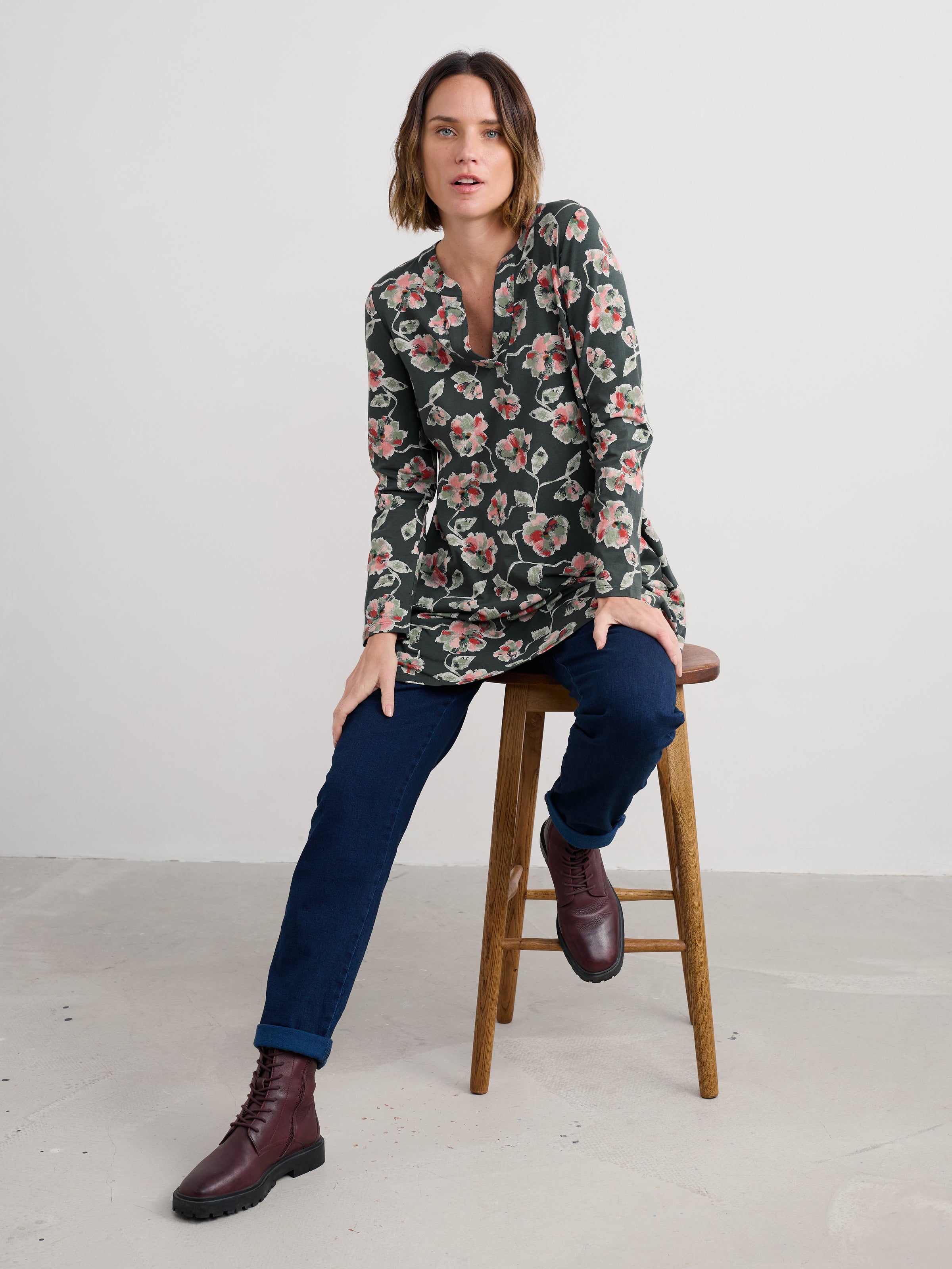 An image of the Seasalt Wreathe Tunic