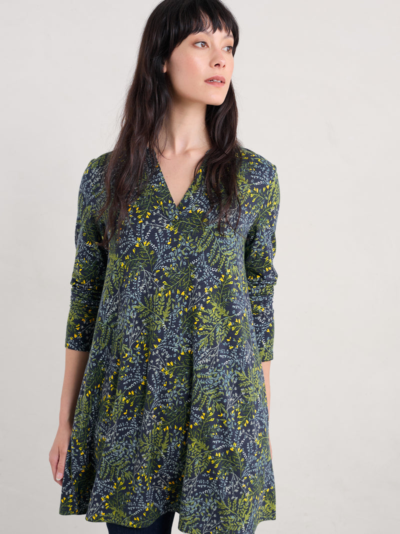 An image of the Seasalt Wreathe Tunic