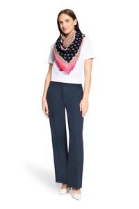 An image of the Betty Barclay Scarf