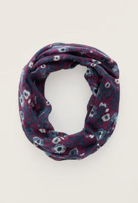 An image of the Seasalt Pretty Circle Scarf