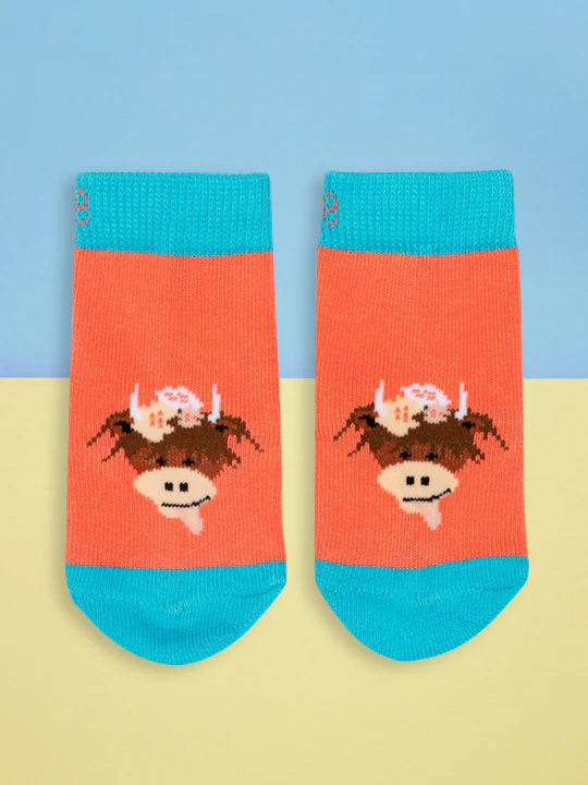 An image of the Blade & Rose Bonnie Highland Cow Socks