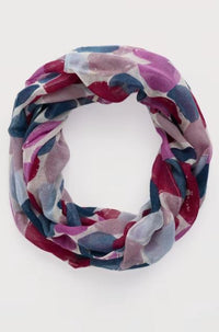 An image of the Seasalt Pretty Circle Scarf