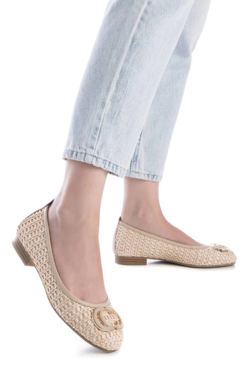 Court Shoe
