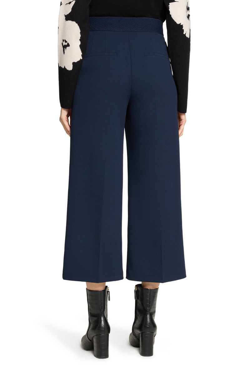 An image of the Betty Barclay Classic 3/4 Length Trouser