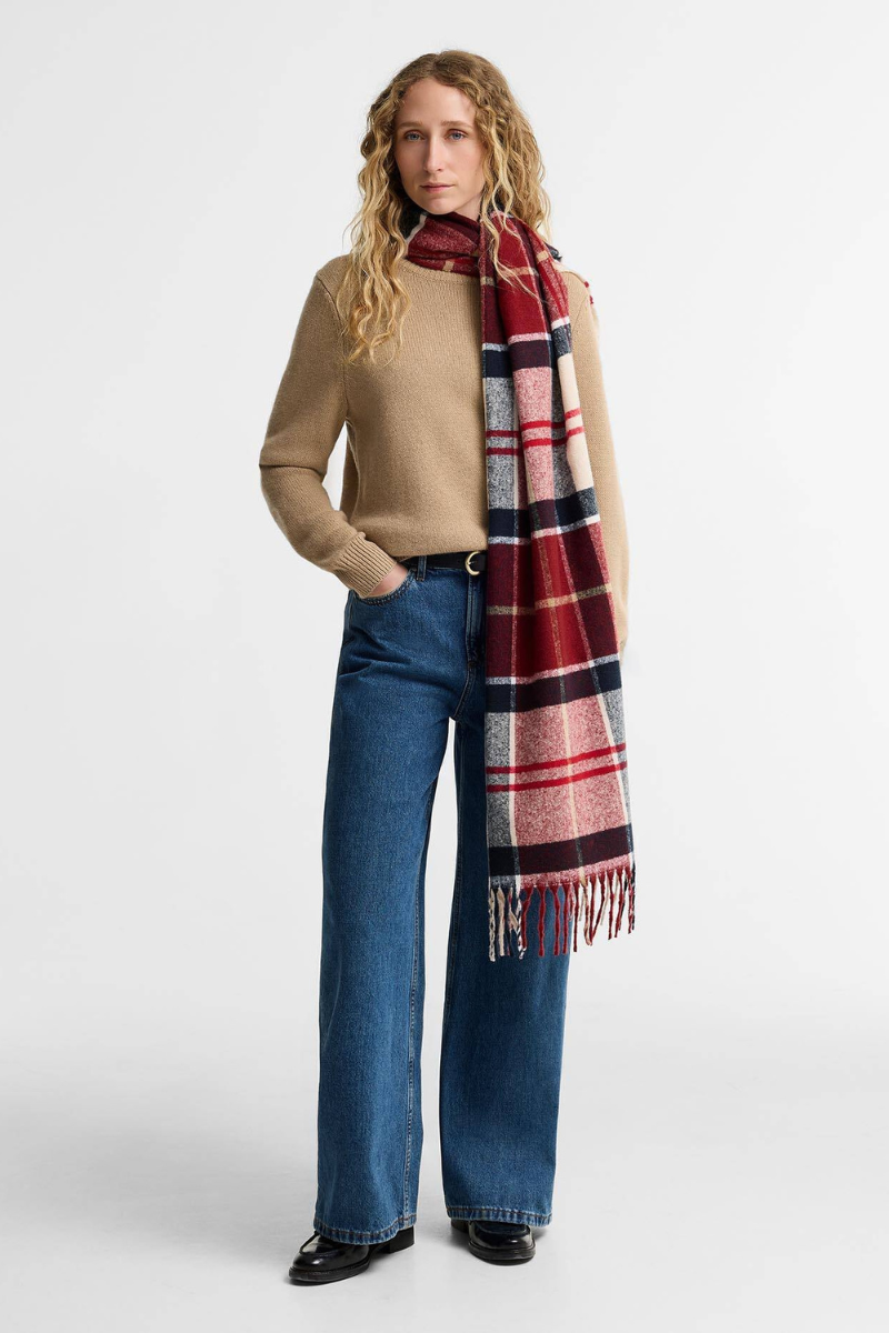 Deanna Scarf