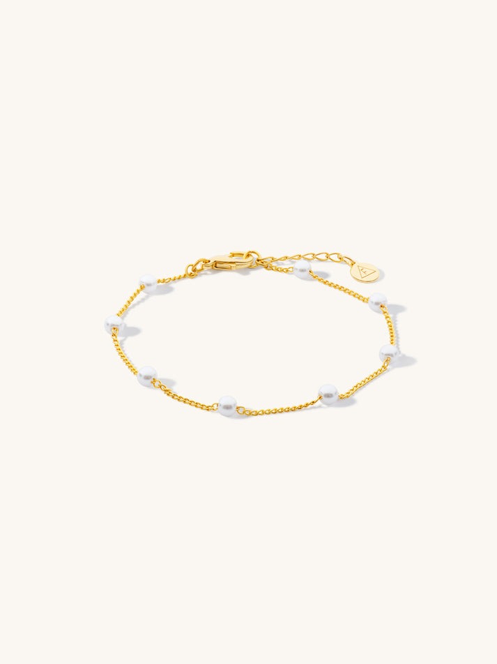 An image of the Formation Jewellery Gaia Pearl Bracelet
