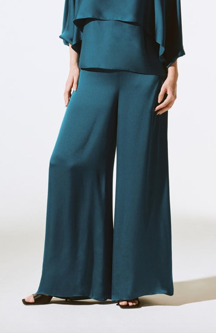 An image of the Joseph Ribkoff Wide Leg Trousers