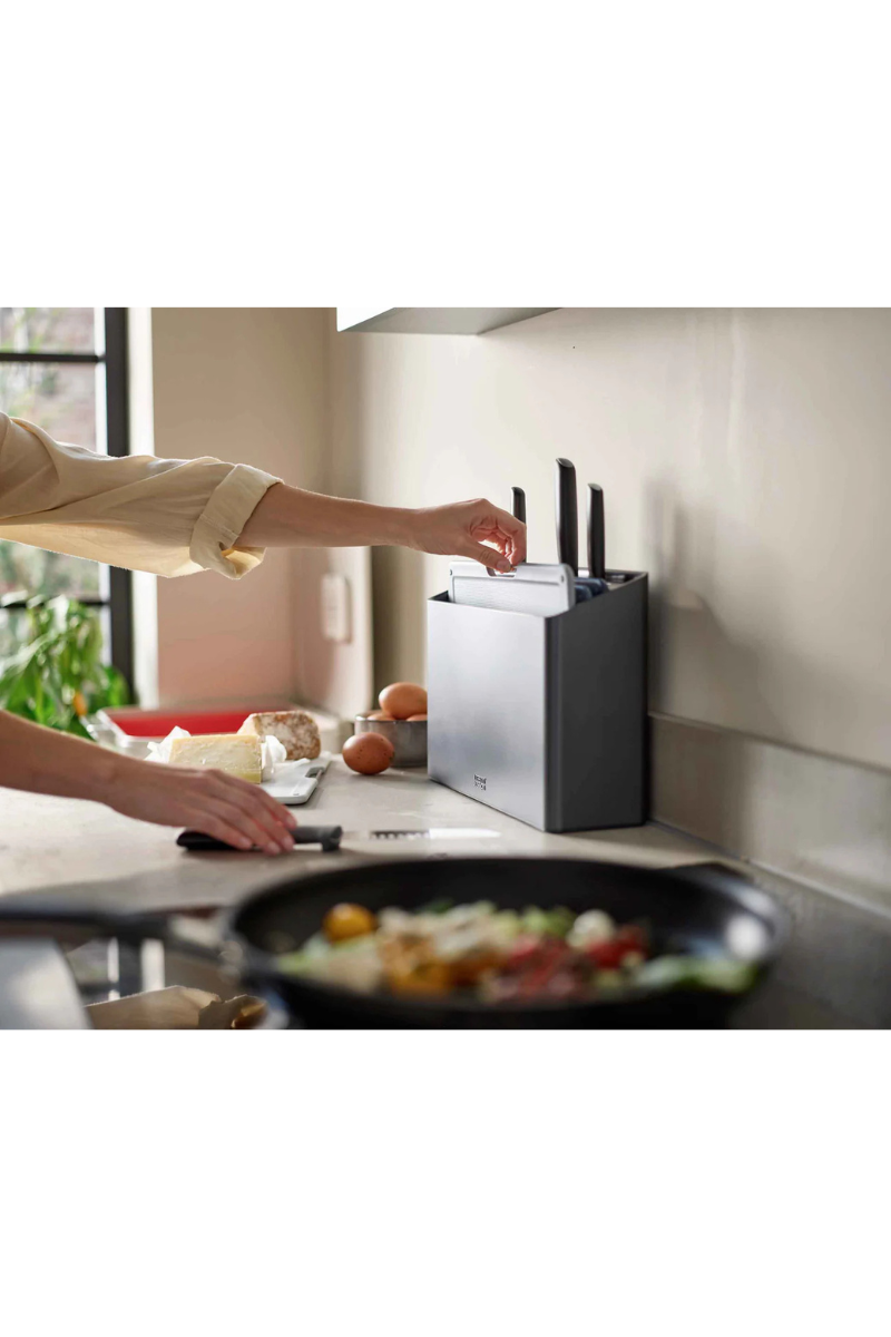 Folio Plus 8pc Knife & Board Set