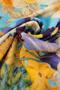 An image of the Powder Linen/Cotton Scarf