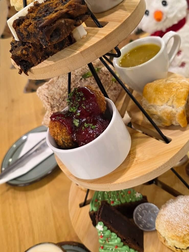 An image of the Brodie Countryfare Afternoon Tea for One - Collection