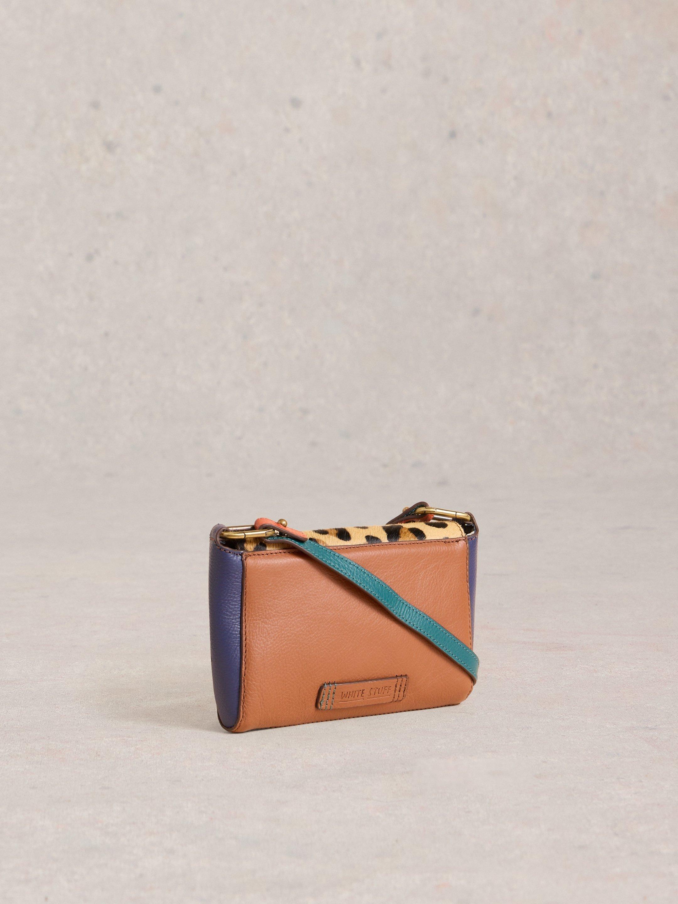 An image of the White Stuff Tilly Crossbody Bag