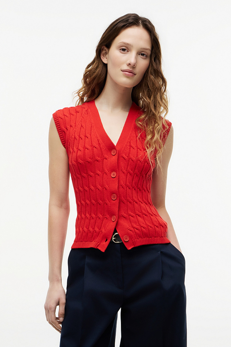 Mid Gg Cable Vest Cardi