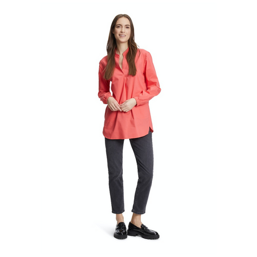 An image of the Betty Barclay V Neck Blouse