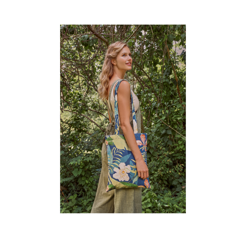 An image of the Powder Tote Bag