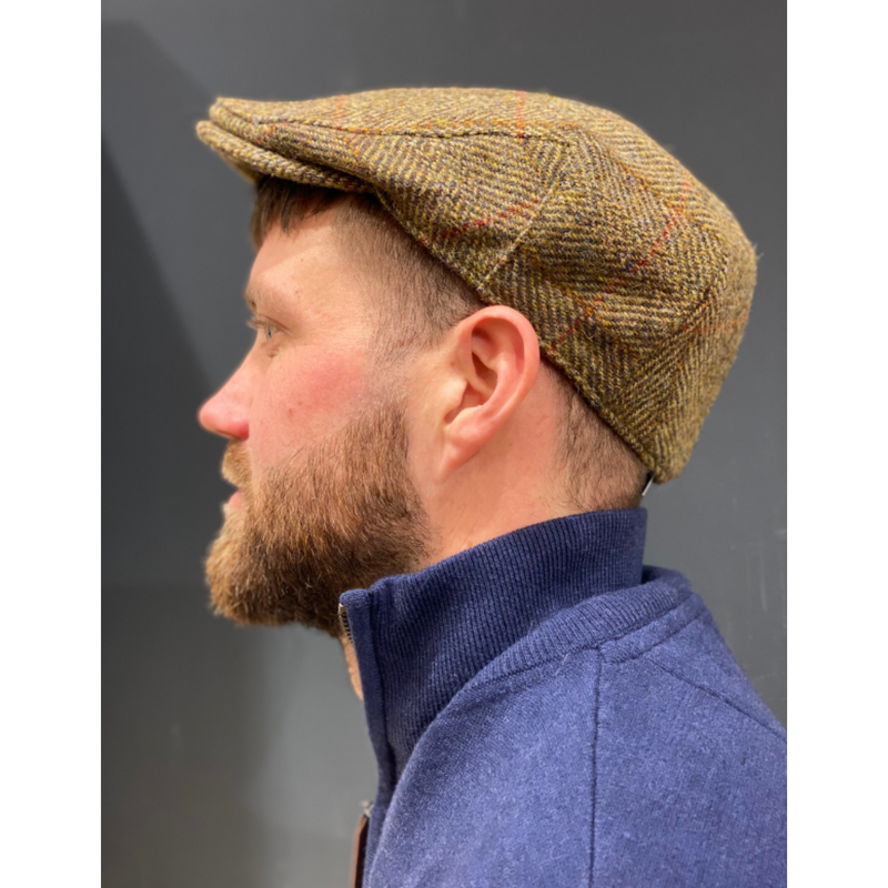 An image of the Heather Accessories Highland Tweed Cap