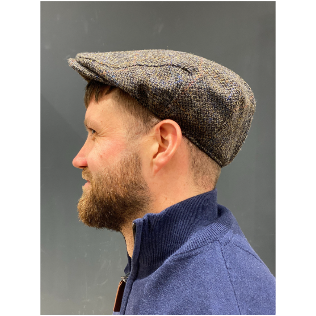 An image of the Heather Accessories Highland Tweed Cap