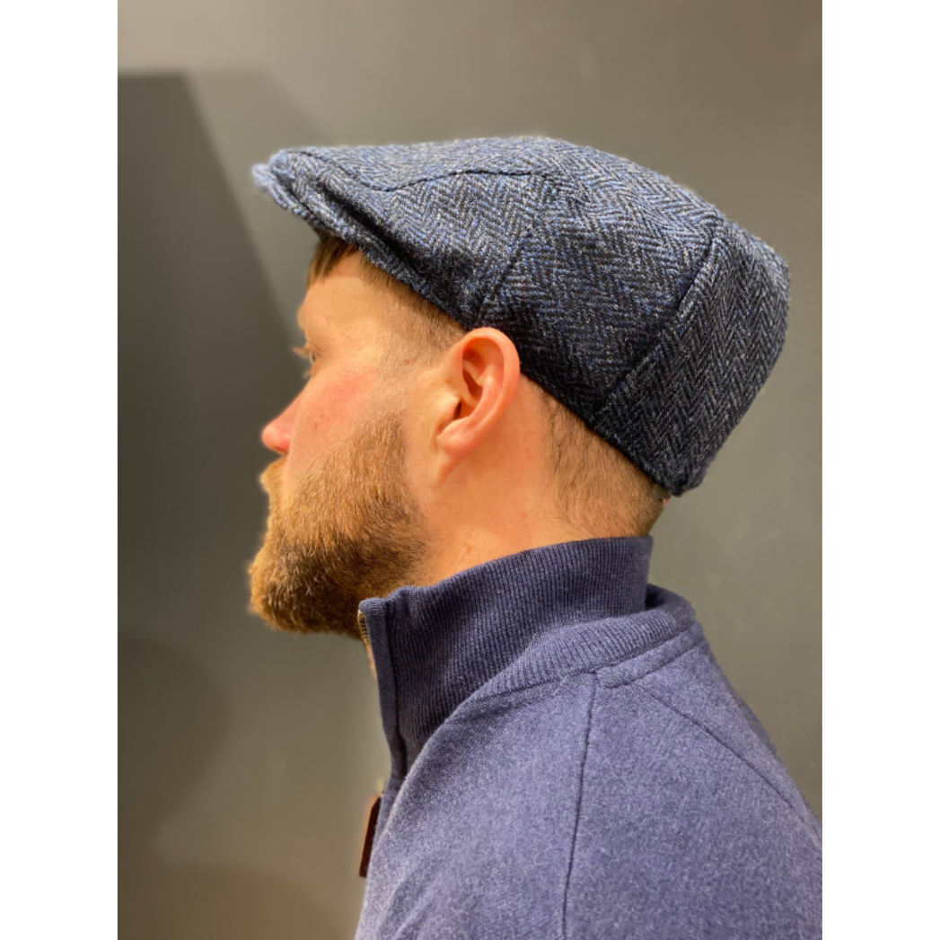 An image of the Heather Accessories Highland Tweed Cap