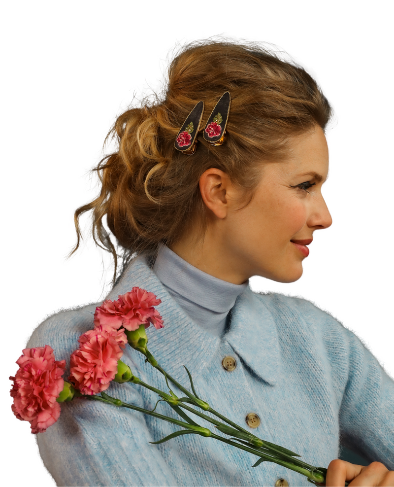 An image of the Powder Embroidered Hairclips 2PK