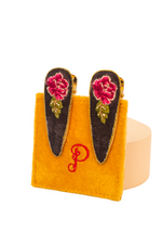 An image of the Powder Embroidered Hairclips 2PK