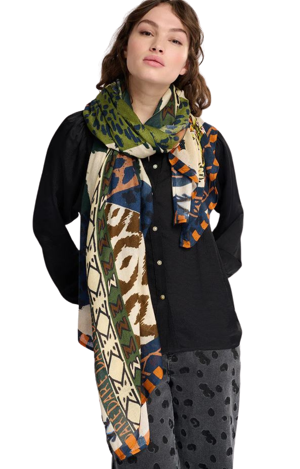 An image of the POM Amsterdam Ecletic Tribal Shawl